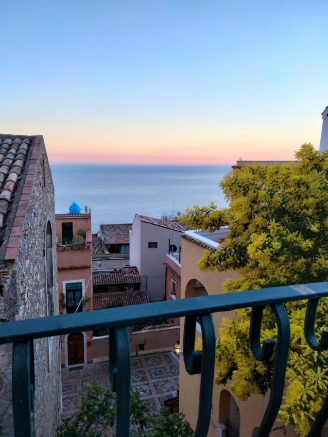 Taormina Center Private Apartments By Fragranza Di Sicilia ภายนอก รูปภาพ
