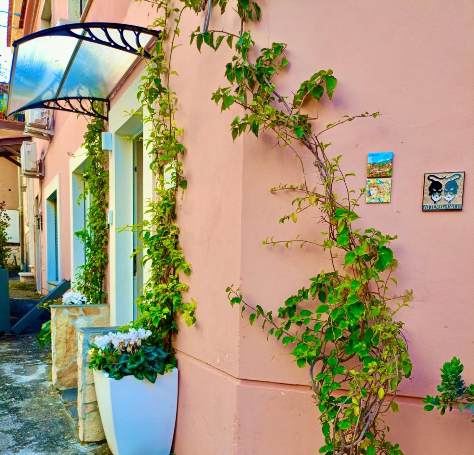 Taormina Center Private Apartments By Fragranza Di Sicilia ภายนอก รูปภาพ